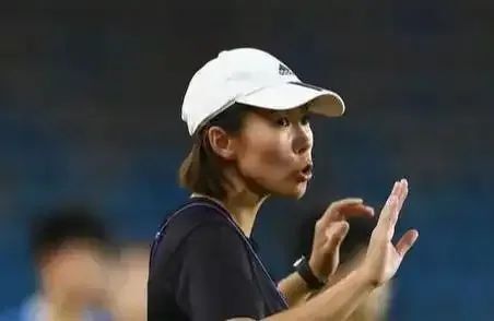 批评足协就